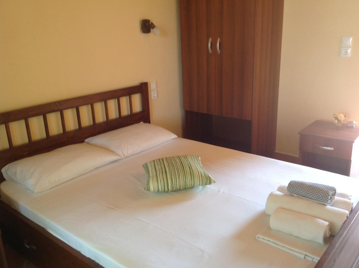 Elena Apartments Nikíti Rom bilde